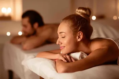 COUPLES MASSAGE - 60 MIN