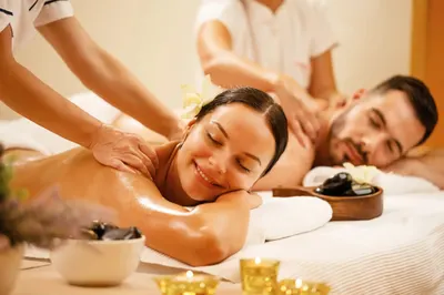 COUPLES PACKAGE - 90 MIN (AROMA  60 MIN + BODY SCRUBBING 30 MIN)