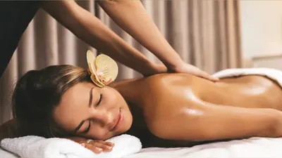 DEEP TISSUE MASSAGE - 60 MIN