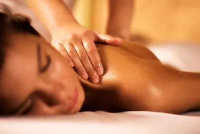 DEEP TISSUE MASSAGE - 60 MIN